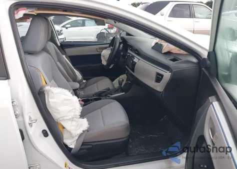 2015 Toyota Corolla Le z USA, uszkodzony, nr VIN 5YFBURHE0FP338398